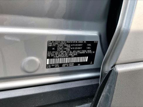 Certified 2025 Toyota RAV4 LE AWD/4WD image 34