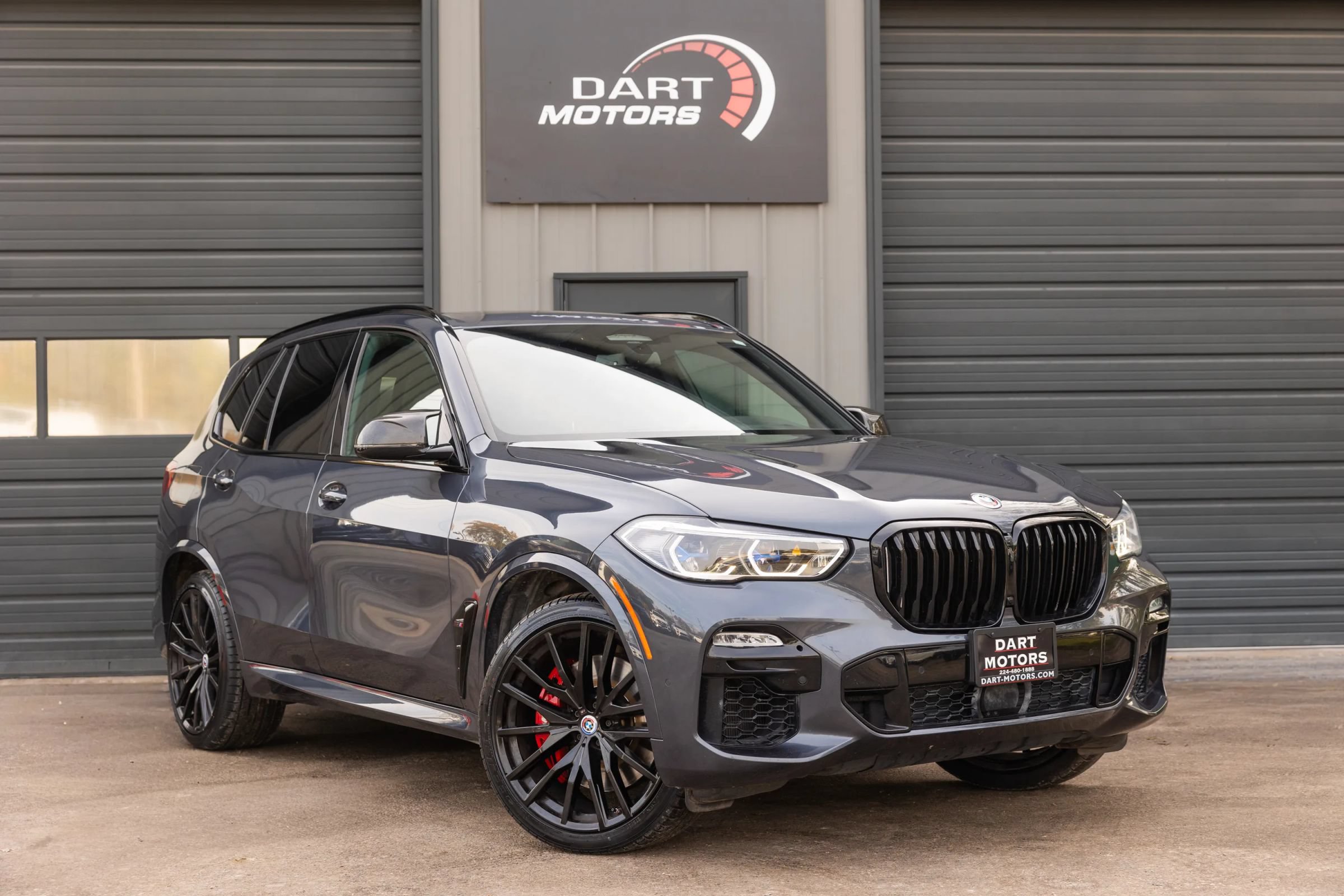 Used 2021 BMW X5 M50i w/ Executive Package AWD/4WD image 3
