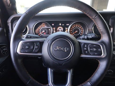 Used 2021 Jeep Wrangler Unlimited Sahara image 10