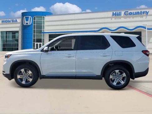 New 2025 Honda Pilot EX-L image 2