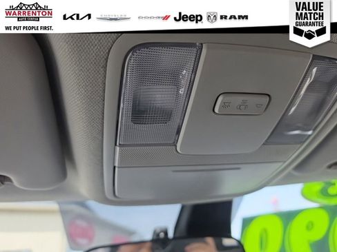 Used 2023 Kia Soul LX w/ LX Technology Package FWD image 14