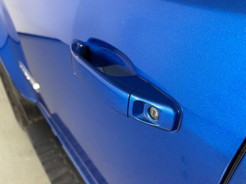 Used 2021 GMC Canyon Elevation image 12