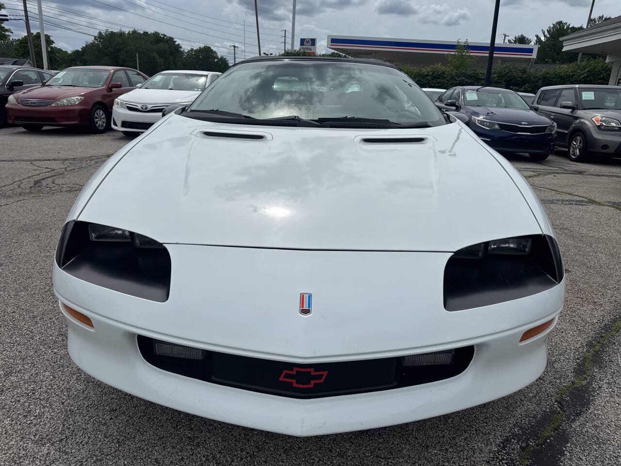 Used 1994 Chevrolet Camaro Z28 RWD image 3