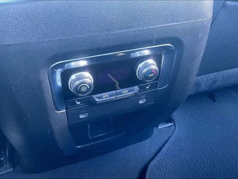 Used 2023 GMC Yukon Denali image 34