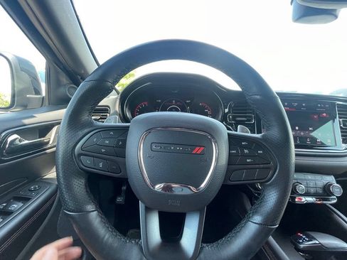 Used 2025 Dodge Durango GT AWD/4WD image 13