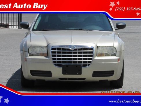 Used 2006 Chrysler 300 w/ Sound Group image 1