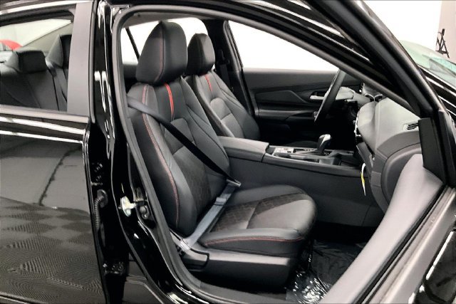 New 2027 Nissan Sentra SR w/ SR Premium Package FWD image 40