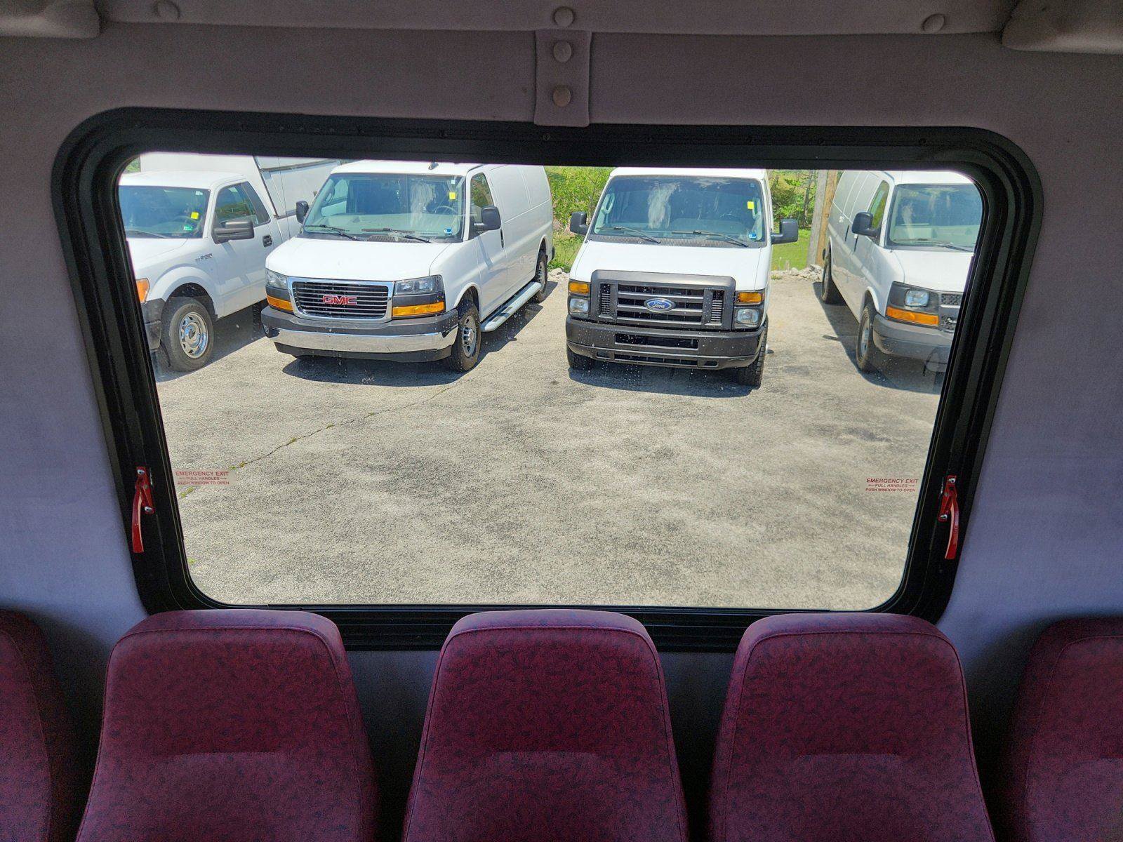 Used 2009 Ford E-450 and Econoline 450 RWD image 13