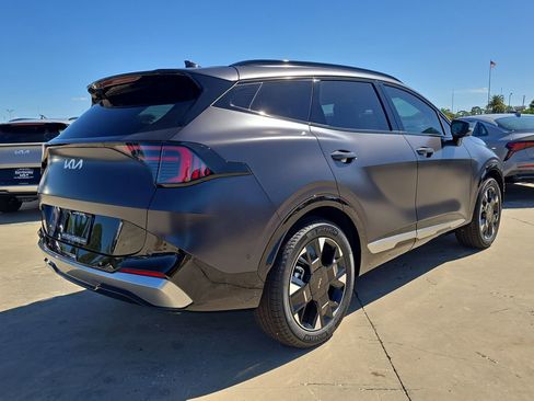 New 2026 Kia Sportage SX FWD image 8