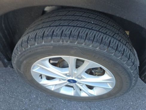 Used 2018 Ford Escape SEL image 7