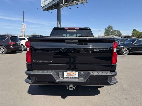 Used 2021 Chevrolet Silverado 1500 RST w/ Convenience Package II AWD/4WD image 7