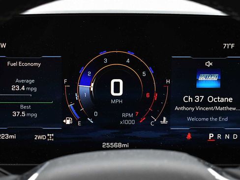 Used 2026 Chevrolet Traverse LT AWD/4WD image 14