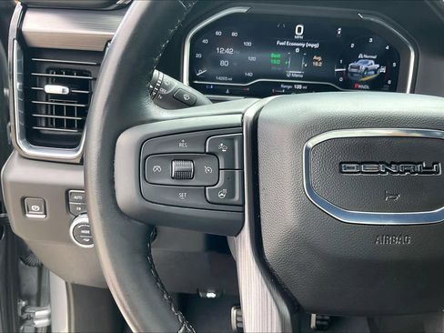 Used 2025 GMC Sierra 3500 Denali Ultimate AWD/4WD image 24