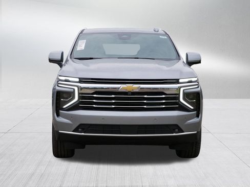 New 2026 Chevrolet Suburban LT w/ Comfort Package AWD/4WD image 8