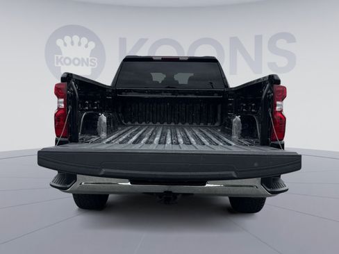 Used 2023 Chevrolet Silverado 1500 LT AWD/4WD image 25