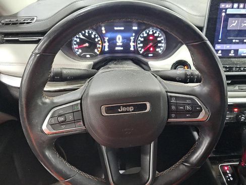 Used 2022 Jeep Compass Limited image 12