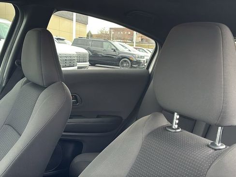 Used 2022 Honda HR-V Sport image 25
