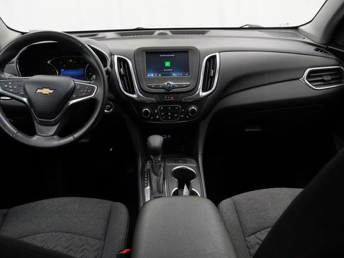 Used 2022 Chevrolet Equinox LT FWD image 2