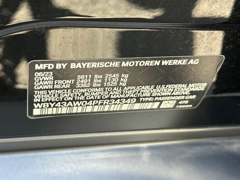 Used 2023 BMW i4 eDrive35 w/ Premium Package RWD image 27