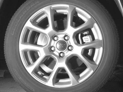 Used 2025 Jeep Compass Limited AWD/4WD image 13