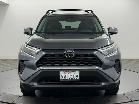 Used 2025 Toyota RAV4 XLE FWD image 5
