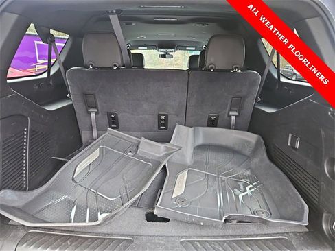Used 2021 Chevrolet Suburban LT image 26