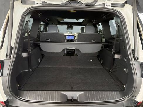 Used 2024 Lexus GX 550 AWD/4WD image 23