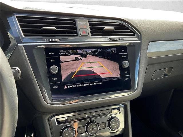 Used 2020 Volkswagen Tiguan SE R-Line FWD image 18