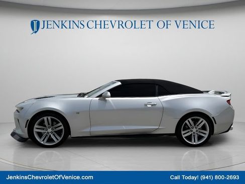 Used 2017 Chevrolet Camaro SS RWD image 9