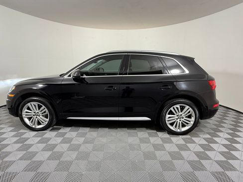 Used 2019 Audi Q5 2.0T Premium Plus w/ Premium Plus Package AWD/4WD image 2