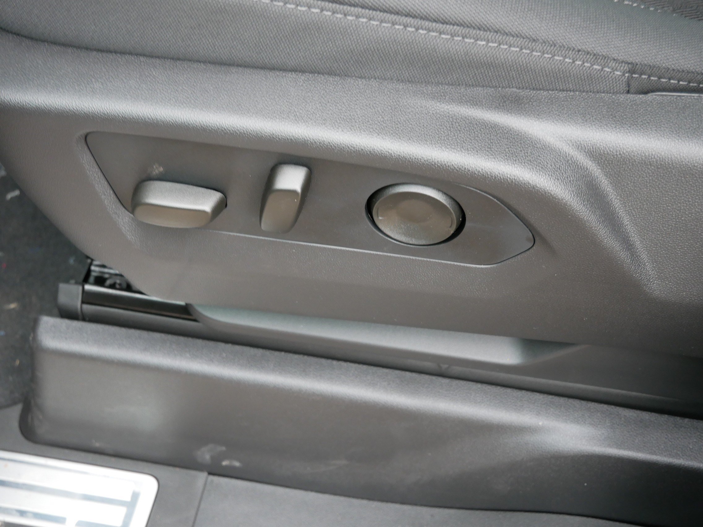 New 2026 Chevrolet Silverado 1500 RST AWD/4WD image 17