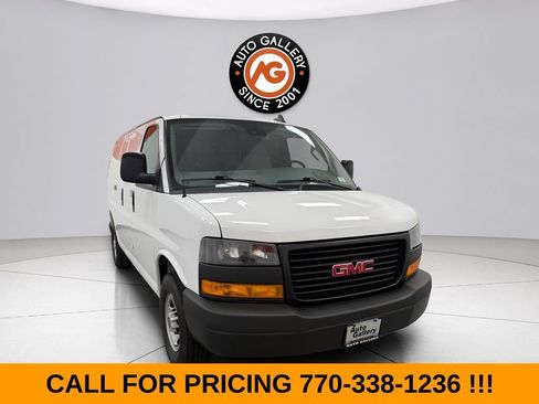 Used 2025 GMC Savana 2500 RWD image 1