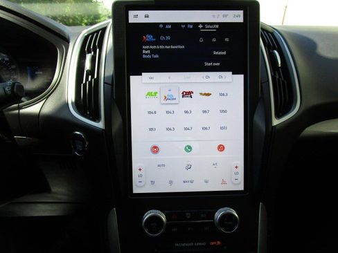 Used 2023 Ford Edge SEL w/ Convenience Package AWD/4WD image 18