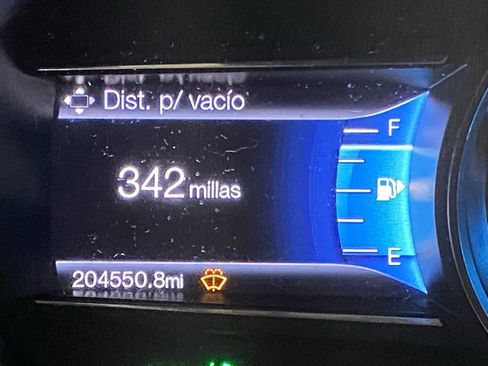Used 2017 Ford Explorer XLT w/ Equipment Group 201A FWD image 11