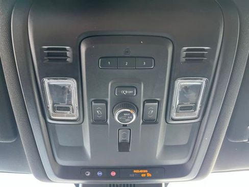 Used 2023 GMC Yukon AT4 AWD/4WD image 28