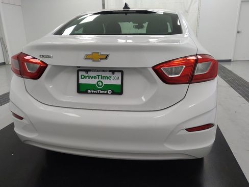 Used 2018 Chevrolet Cruze LS FWD image 7
