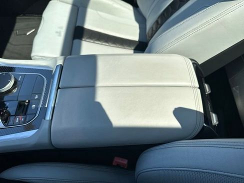 Used 2021 BMW X5 M w/ Competition Package AWD/4WD image 18