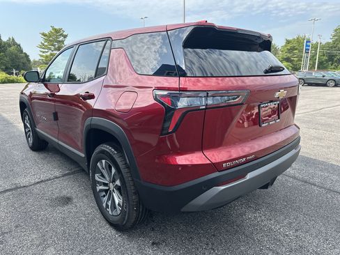 New 2027 Chevrolet Equinox LT w/ Convenience Package II AWD/4WD image 4