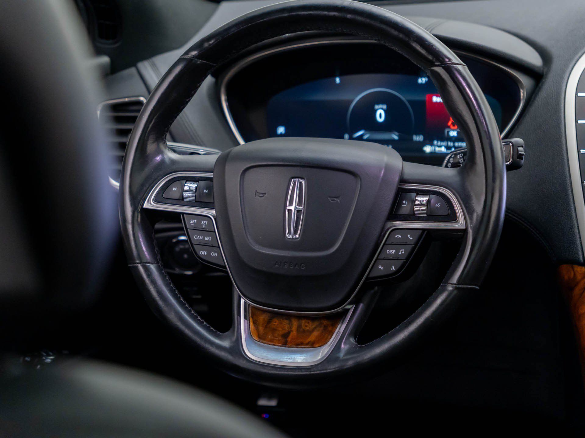 Used 2019 Lincoln Nautilus Select AWD/4WD image 11