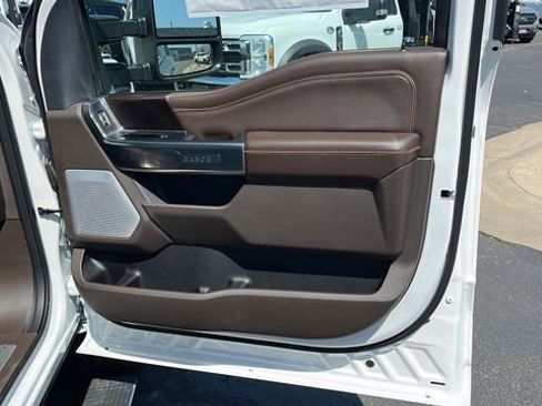 Used 2025 Ford F350 King Ranch AWD/4WD image 21