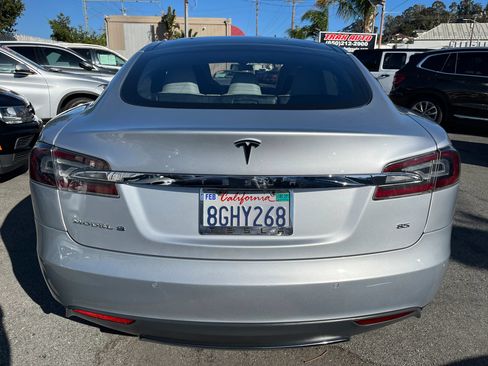 Used 2015 Tesla Model S 85 RWD image 6