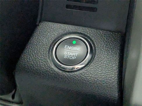 Used 2019 Ford F150 Lariat w/ Equipment Group 502A Luxury AWD/4WD image 27