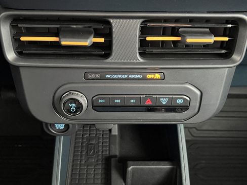 Used 2025 Ford Maverick Tremor image 28