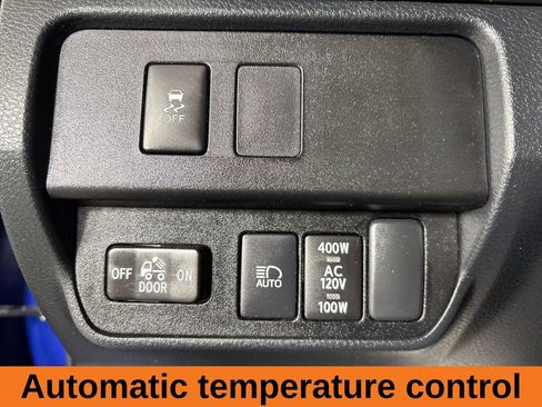 Used 2022 Toyota Tacoma TRD Sport w/ Technology Package image 15