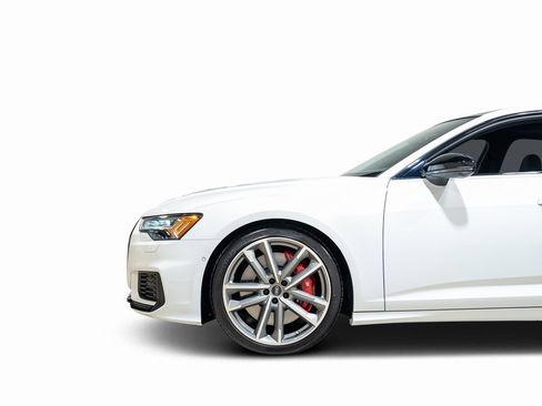Used 2021 Audi S6 Prestige w/ Prestige Package image 29