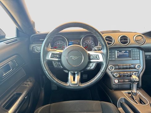 Used 2020 Ford Mustang Coupe RWD image 20