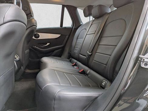 Used 2022 Mercedes-Benz GLC 300 image 19