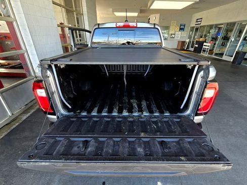 Used 2023 GMC Canyon Denali image 27