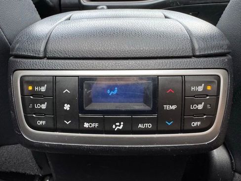 Used 2017 Toyota Highlander Limited Platinum AWD/4WD image 17