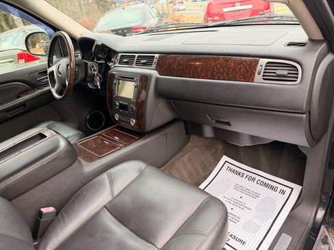 Used 2009 GMC Yukon Denali image 15
